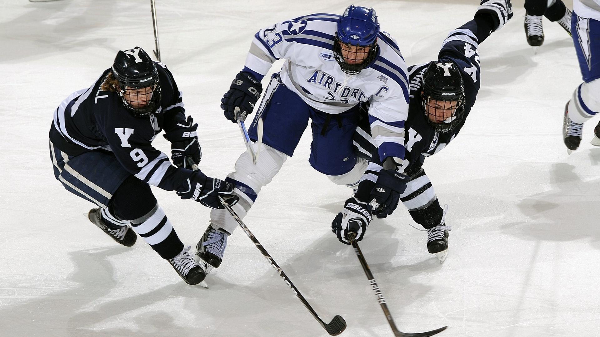 阿门跻身最佳防守阵容创纪录,成火箭队史自贝弗利后首位防守精英